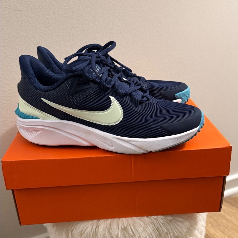 Nike Navy Blue Athletic Shoes